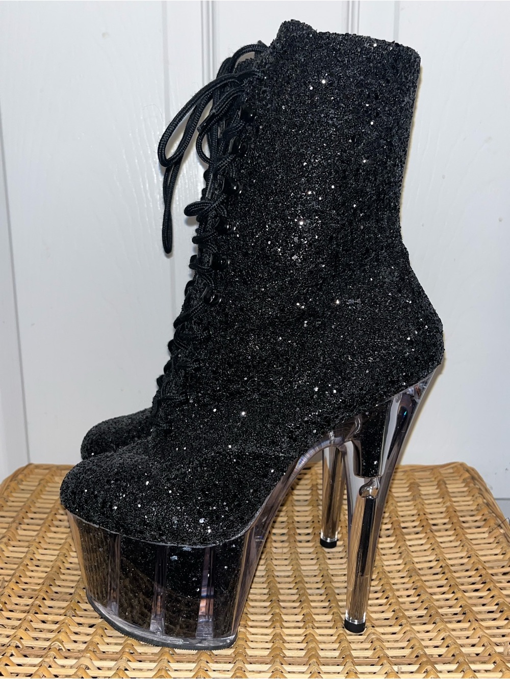 PLEASER Adore-1020G black glitter platform ankle boots